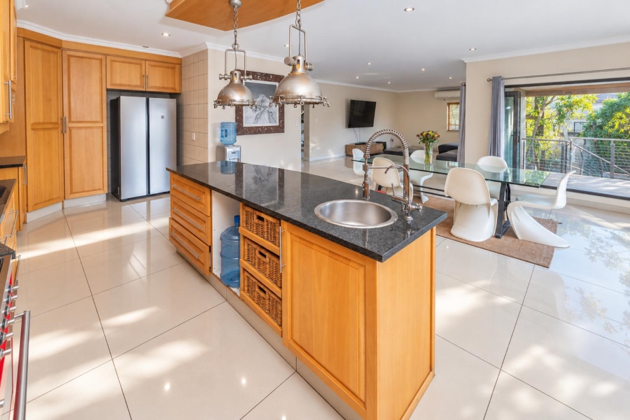 5 Bedroom Property for Sale in Birdwood Estate North West